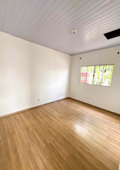 Casa Residencial / Comercial